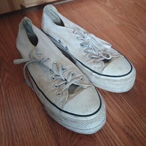 Womens Converse Chuck Taylor All Star Clean Lift Low-Top Sneaker - White